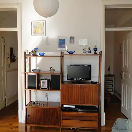 The Bleu Flat